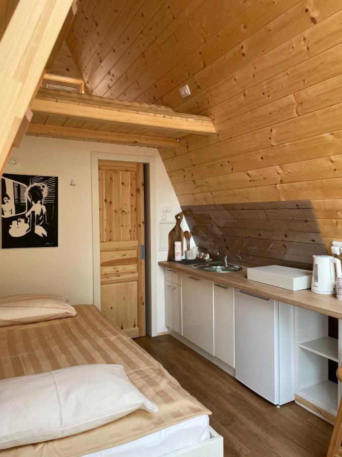 Glamping Holiday House With Hot Tub And Sauna- Hisa Oddiha Villa Шмариешке Топлице Екстериор снимка